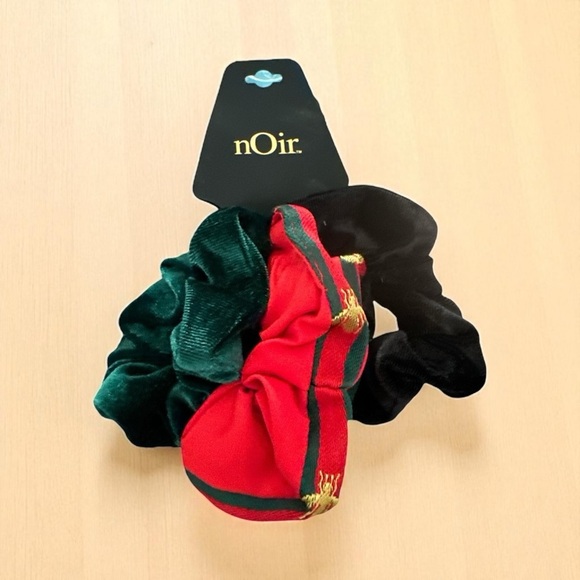 Noir 3-Piece Hair Scrunchies Set – Velvet & Satin – NWT - Picture 3 of 4